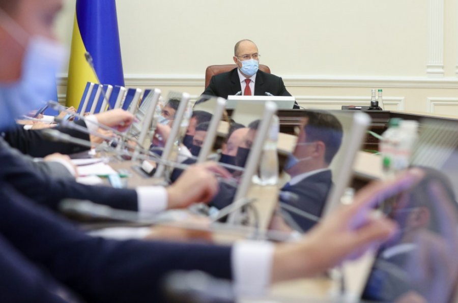 Кабмін подовжив карантин до кінця року