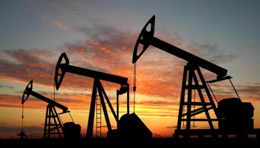 Нафта дешевшає на тлі сповільнення зростання ВВП Китаю