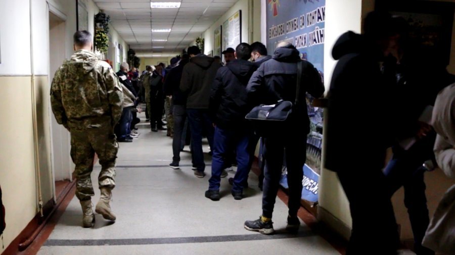 Уряд відкликав законопроєкт із фінансовими обмеженнями для військовозобов'язаних