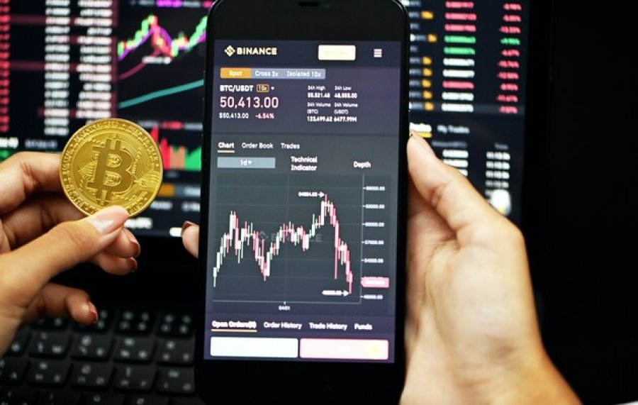 Binance припинила обслуговувати свої картки у Європі