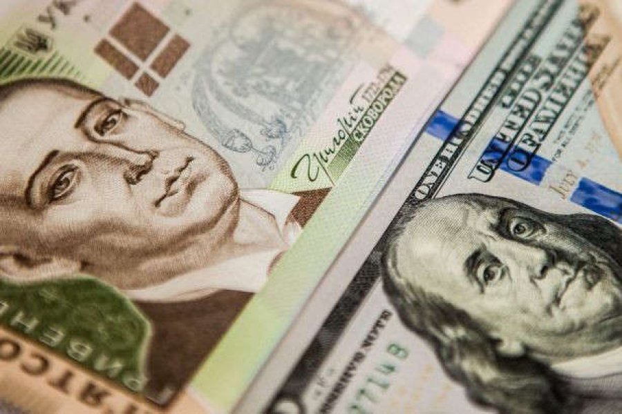 Нацбанк за тиждень продав на міжбанку $239 млн