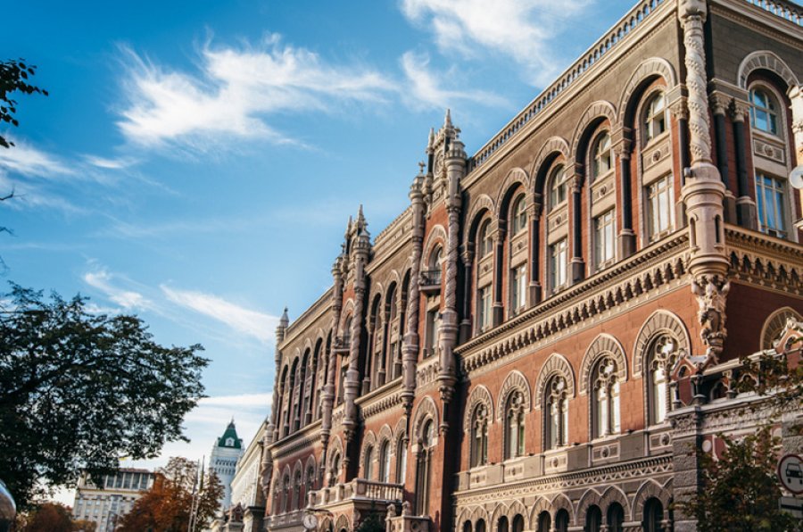 Державний та приватний борг України скорочується