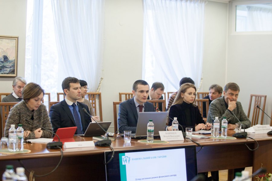 Совет финстабильность призвал выполнять требования МВФ