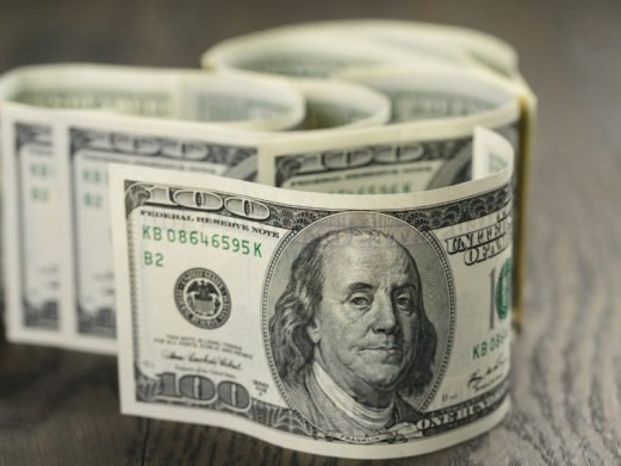 НБУ продав на міжбанку понад $410 млн