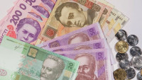 Обсяг готівки в обігу зріс майже до 971 млрд грн