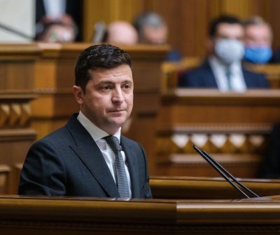 Зеленський пропонує відкласти запровадження РРО для бізнесу