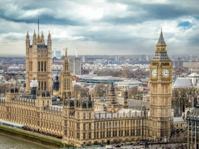 Британія ввела санкції проти оточення путіна