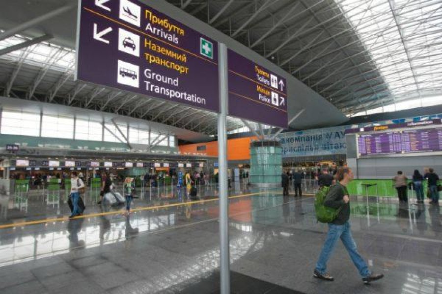 В "Борисполе" таможенники изъяли у россиянина 90 тыс. евро