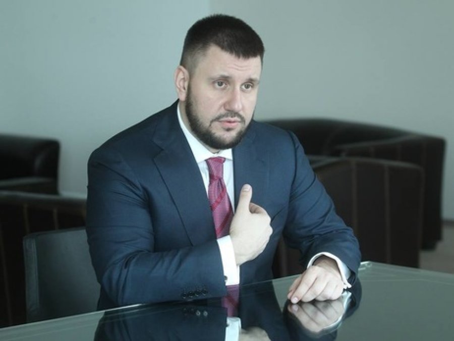 Экс-министру доходов Клименко объявили о подозрении