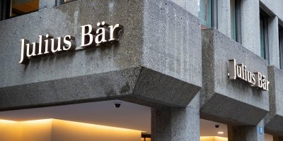 Швейцарський банк Julius Baer закриває рахунки росіянам