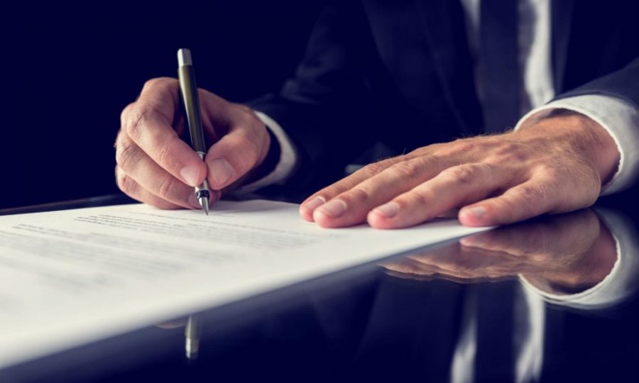 Відновлені ліцензії двох фінкомпаній