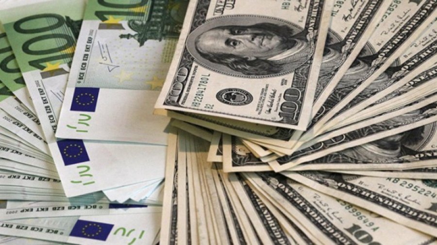 За тиждень Нацбанк продав $675 млн