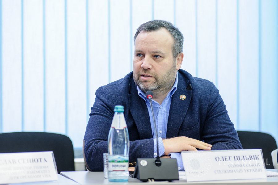 Посилення державного регулювання детінізує внутрішню торгівлю