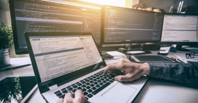 Українські ІТ-шники в Польщі зможуть платити податки в Україні