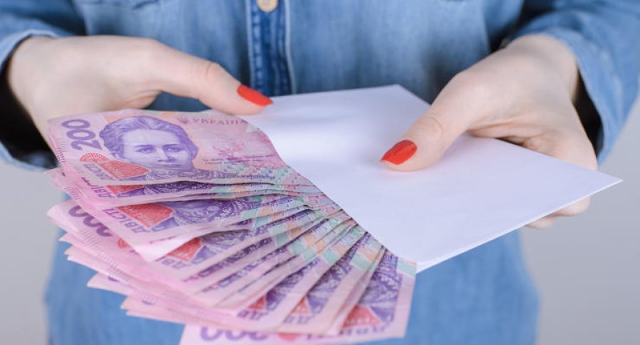 Середня зарплата в Україні підвищилася
