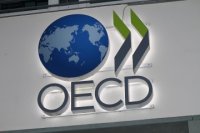 ОЕСР прогнозує зростання світової економіки на 2,7%