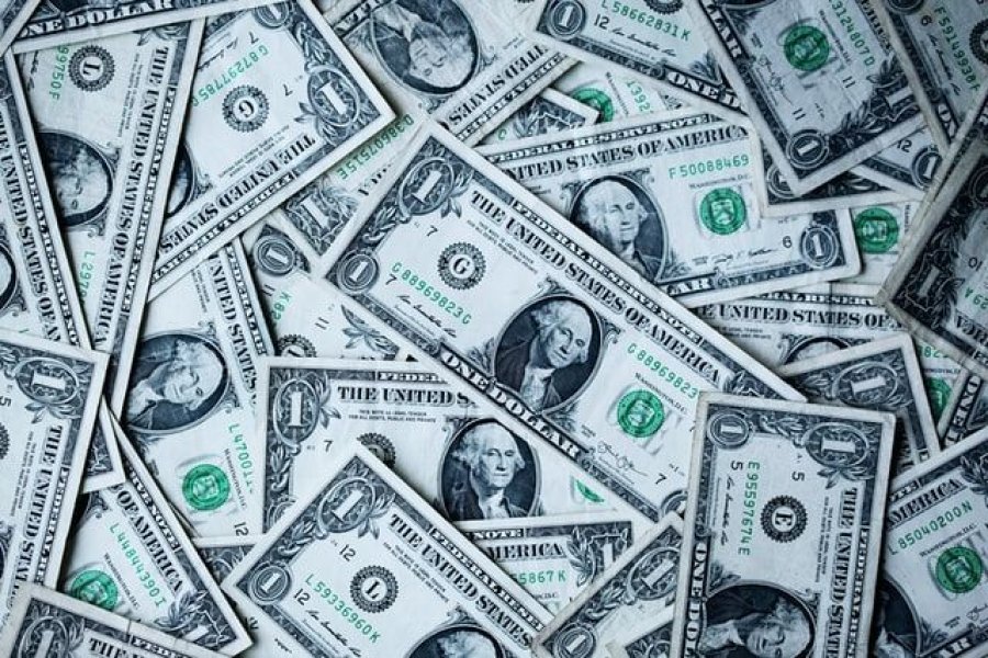 Україна може до літа отримати перші надходження від заморожених російських активів