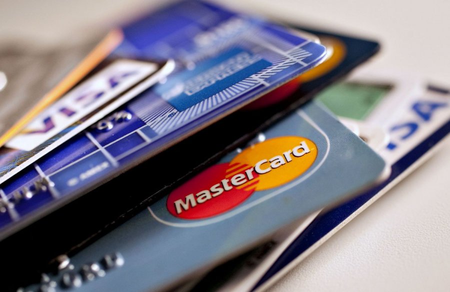 НБУ та Зеленський вимагають від Visa та Masterсard заблокувати картки росіян