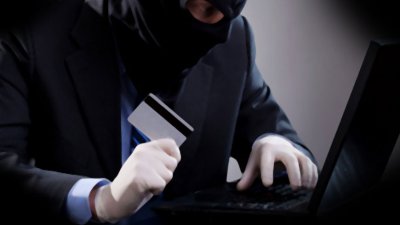 Шахраї крадуть дані українців під приводом держвиплат