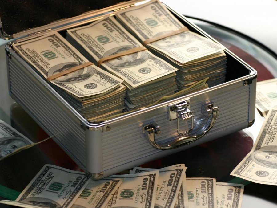 В Украину вернули более $3 млн средств Януковича