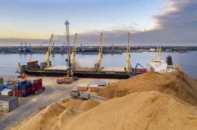 росія заблокувала морський експорт українського зерна