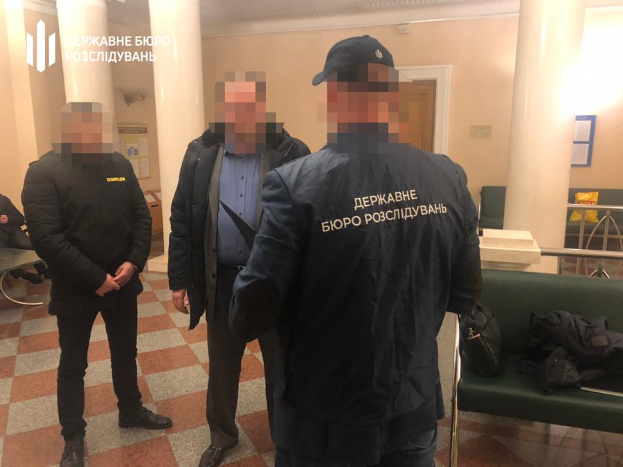Затриманого урядовця взяли під варту із заставою в 1 млн грн