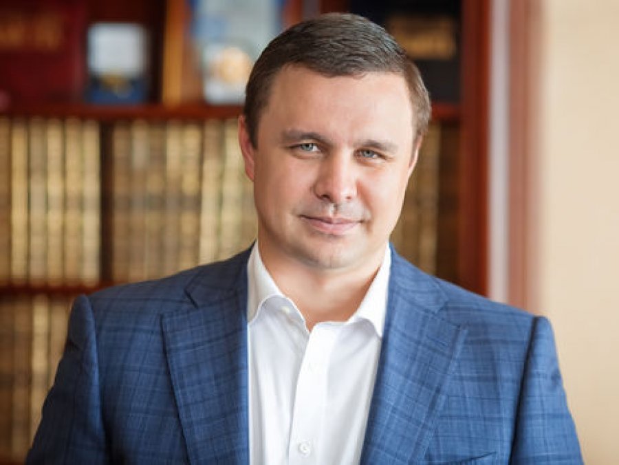 Микитась просит у АМКУ разрешения на покупку 25% Проминвестбанка