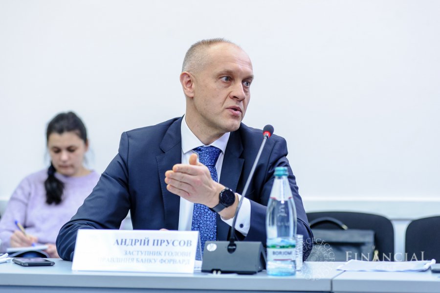 Андрій Прусов, Банк Форвард