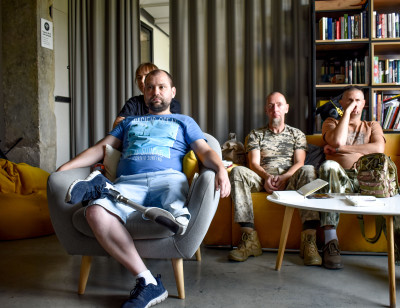 Банки навчили співробітників спілкуватися із ветеранами