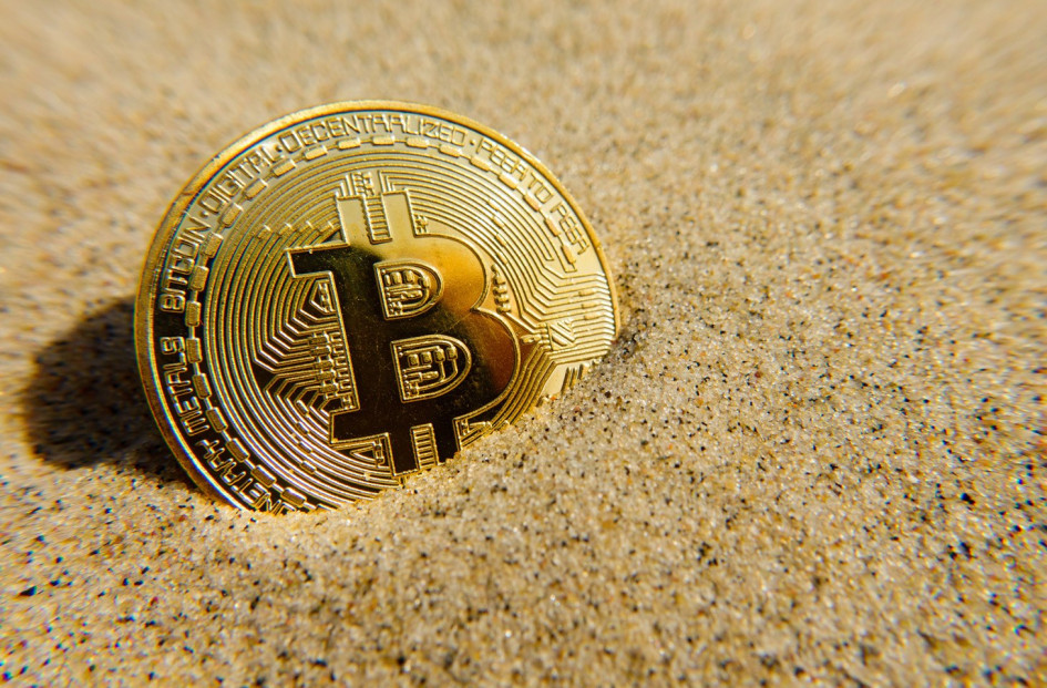 Bitcoin вперше подолав позначку в $94 тисячі