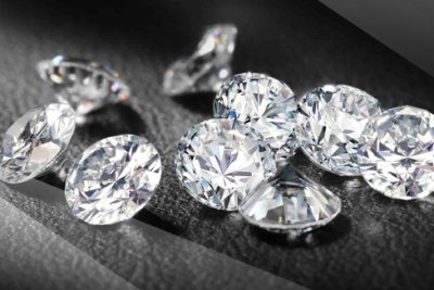 ЄС включить заборону на імпорт російських алмазів до наступного пакету санкцій