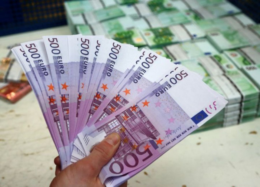 Банки викупили в НБУ готівкові 35 млн євро для населення