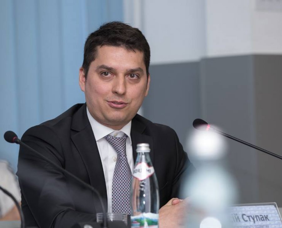 Алексей Ступак: «Функции банка – не только кредитовать бизнес, но и образовывать»
