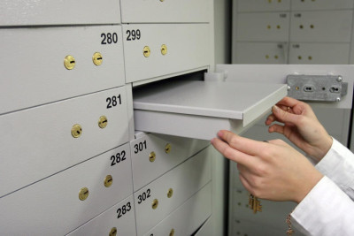 Кабмін схвалив створення реєстру рахунків та індивідуальних банківських сейфів