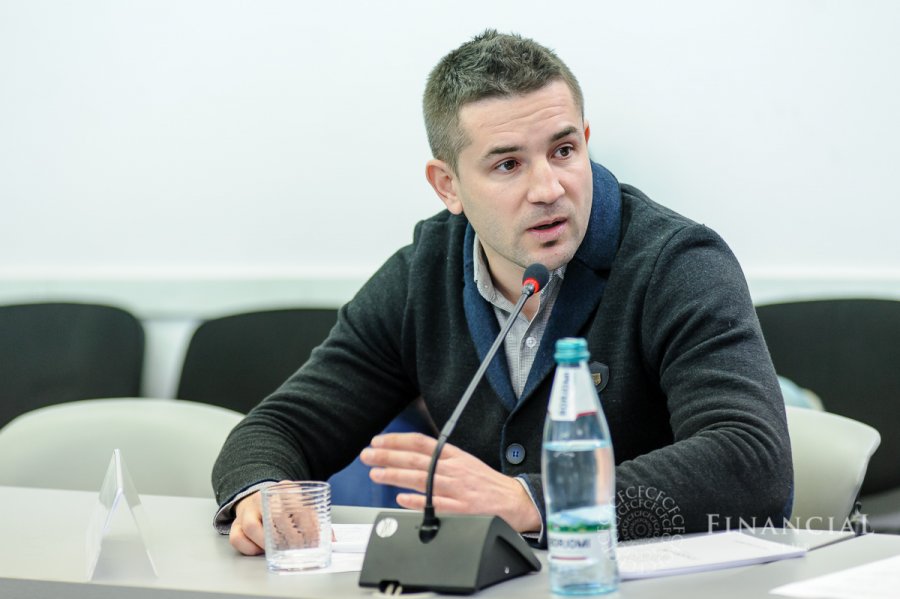 Висока вартість безготівки стримує поширення POS-терміналів