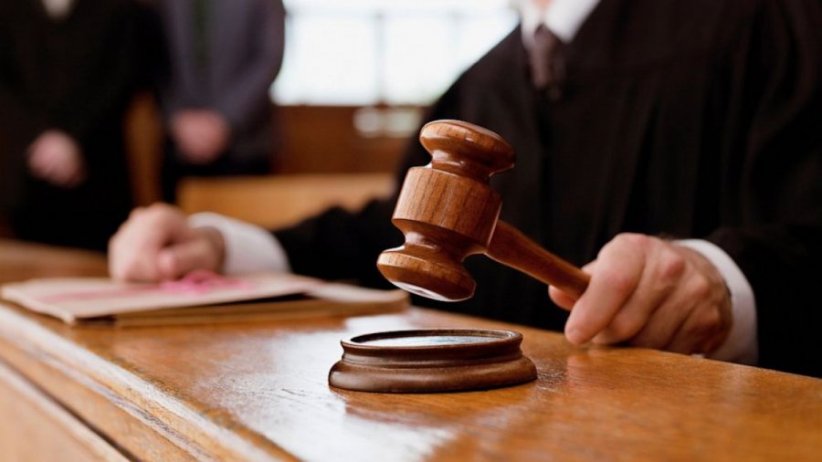Менеджер ПриватБанка продавал данные клиентов за 400 грн