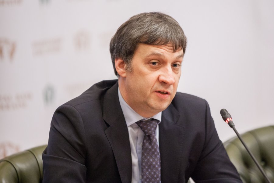 НБУ продолжит скупку валюты на межбанке