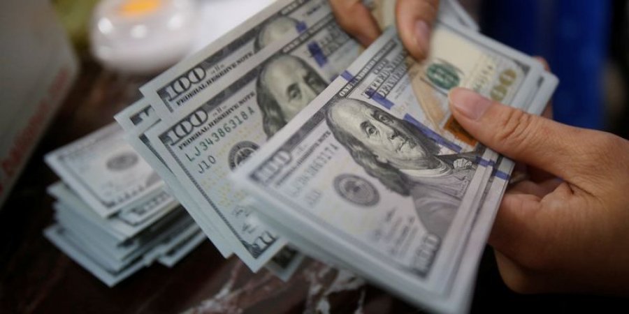 НБУ снова вышел на межбанк с продажей валюты