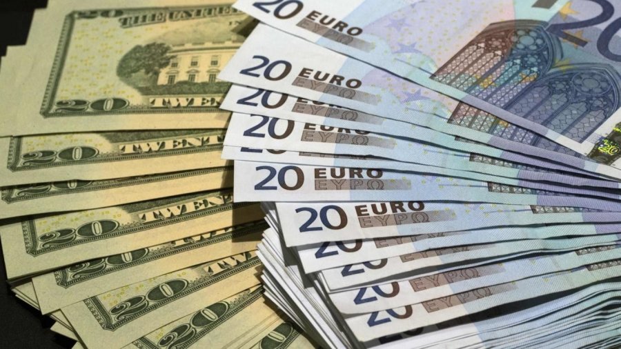 НБУ укрепил официальный курс до 24,31 грн/$