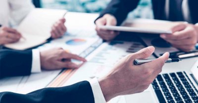 НБУ призупинив ліцензії 8 фінкомпаніям