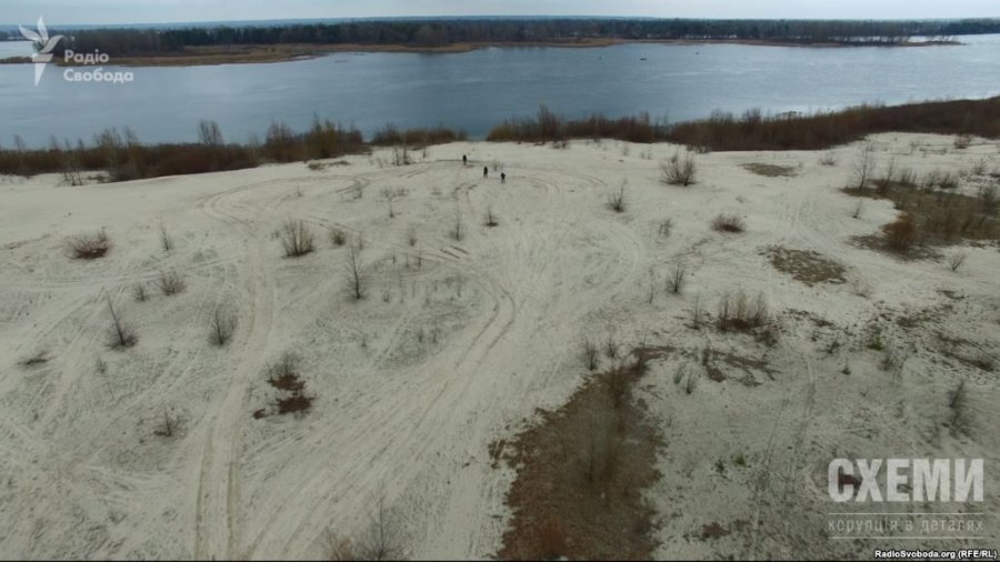 Шуфрич спас землю от банка
