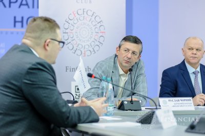 Відсотки за валютними вкладами можуть знизитися до нуля