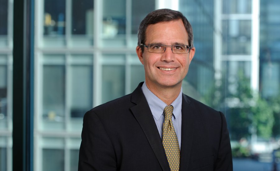 Ханс Петер Ланкес: «ЕБРР ведет переговоры с другими банками»