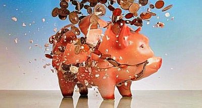 Збиток переслідує банки