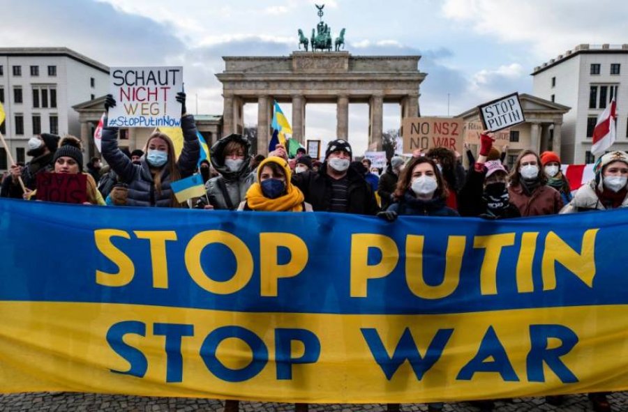 Світовий банк зупиняє всі програми в Росії та Білорусі