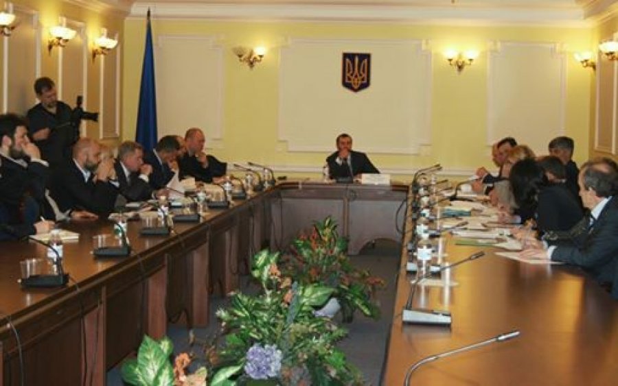 Раде предлагают усилить контроль над НБУ