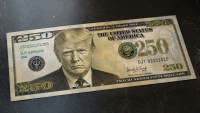У США хочуть випустити купюру $250 із зображенням Трампа